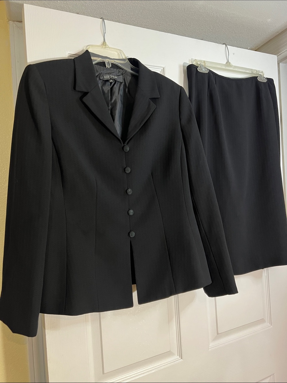 Kasper Women's Black Tailored Suit Jacket & Skirt